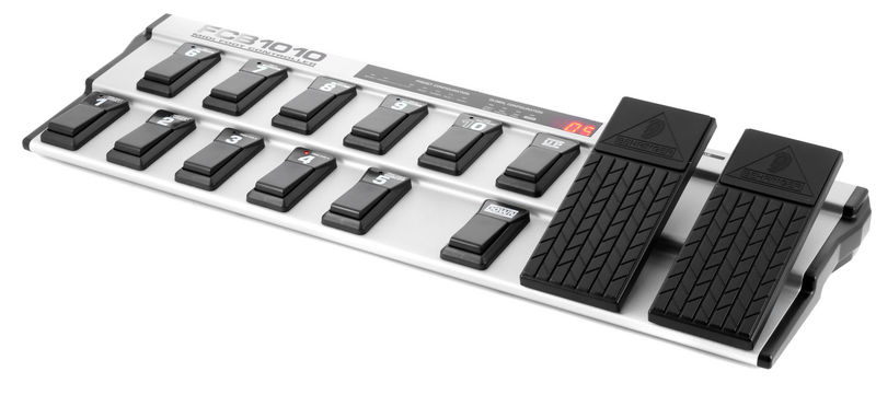 Фото Behringer FCB1010 - MIDI-контроллер