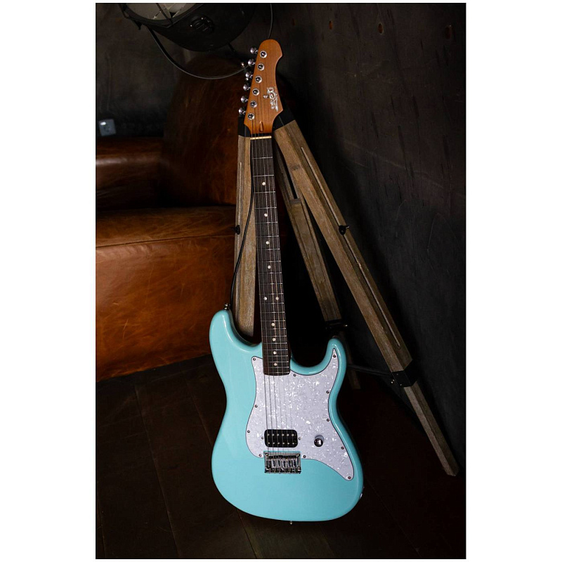 Фото Электрогитара JET JS-400 HT BL