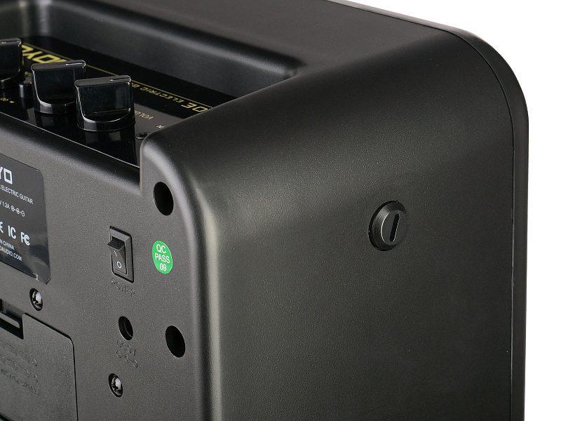 Фото Портативный комбоусилитель MA-10E Joyo