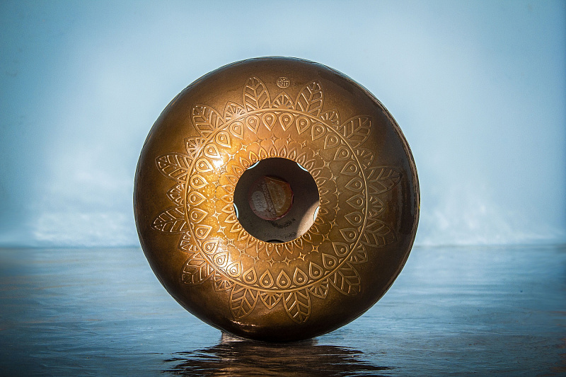 Фото KSY.35.C.e2 Глюкофон 35см, гравировка «Гороскоп», полукруглые лепестки, Ля-минор, Kosmosky