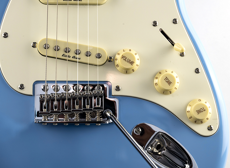 Фото Электрогитара Bosstone SEG-03 BL