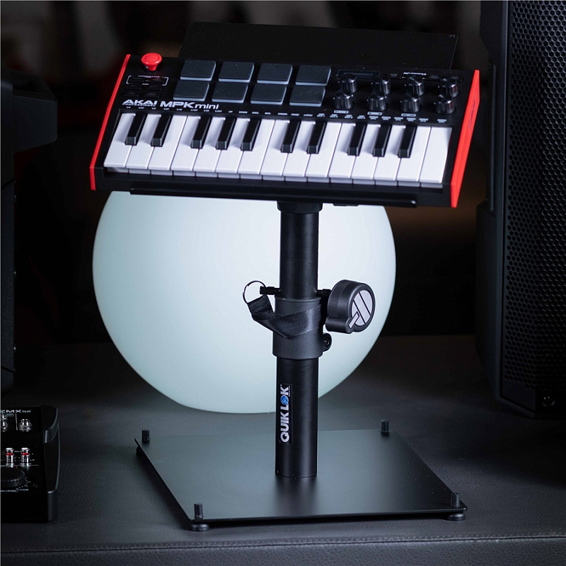 Фото Подставка для студийного монитора QUIK LOK MST001