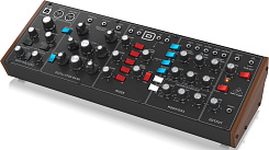 Behringer MODEL D