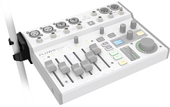 Зажим для крепления пульта FLOW8 на микрофонную стойку Behringer FLOW CLAMP