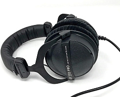 Студийные наушники закрытого типа beyerdynamic DT 770 PRO 80 Ом Black LE