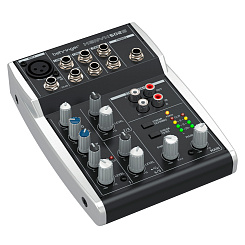 Аналоговый микшер Behringer XENYX 502S